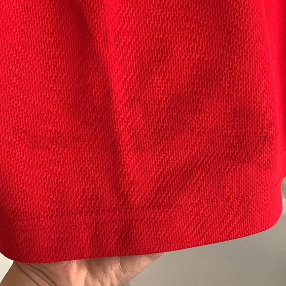 Boys medium, Reds pullover - Picture 3 of 3